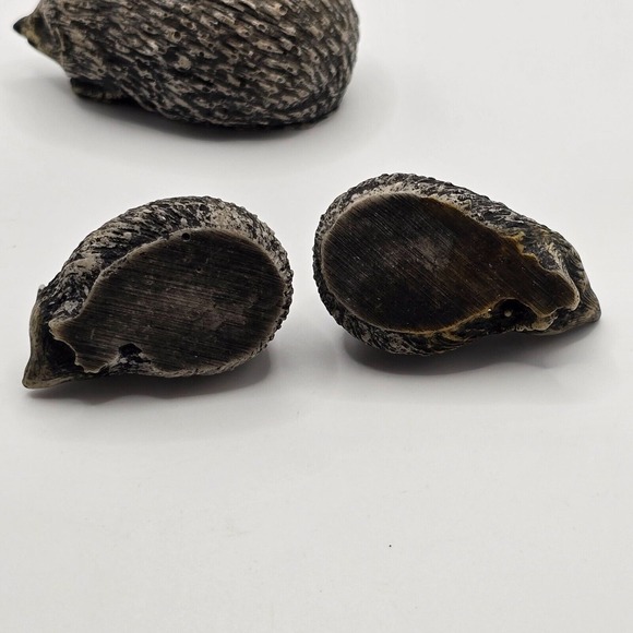 Vintage Hedgehog Figurine Set Resin Mother and Babies Woodland Animal Décor - Picture 6 of 10